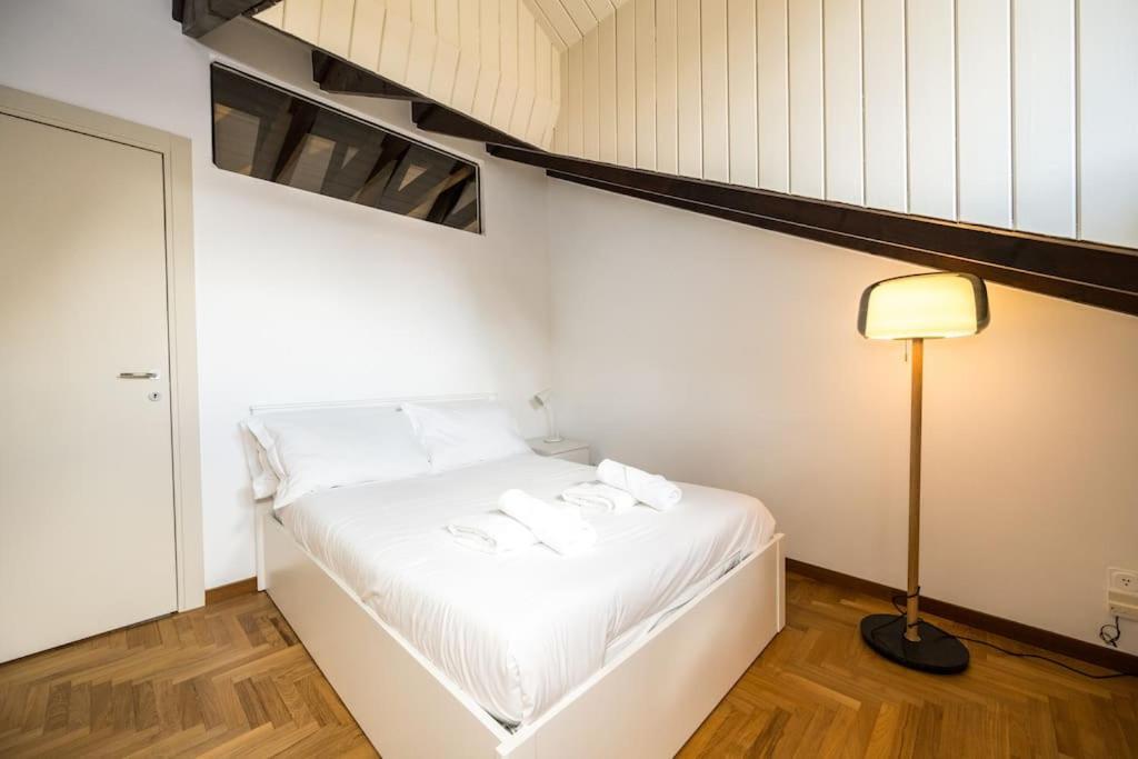 Wonderfull Two Floors Apartment Navigli ميلان المظهر الخارجي الصورة